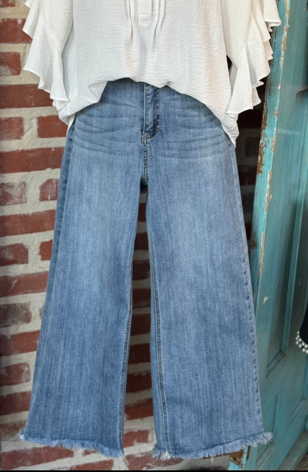 The Stephanie Wide Leg Cropped Jeans